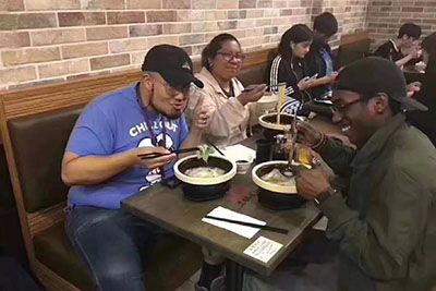 開米線店需要哪些設備 門店內的設備如何擺放