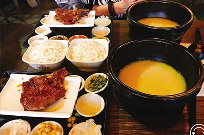 新手該如何來(lái)挑選米線(xiàn)加盟品牌呢