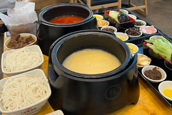 十秒到過橋米線：打造中式快餐加盟新標(biāo)桿