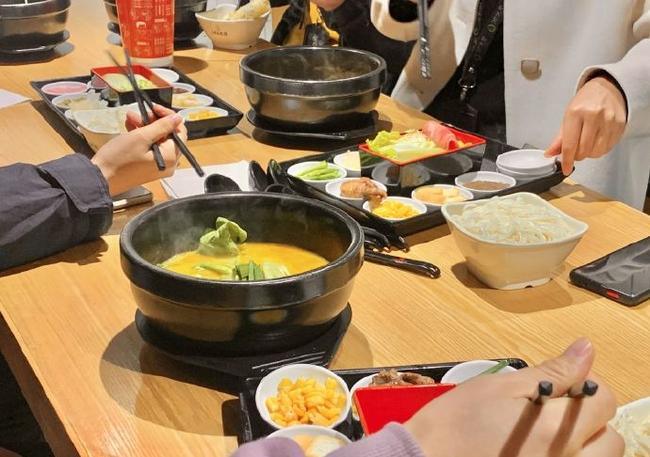 十秒到過橋想開過橋米線加盟店，先養成三個好習慣！